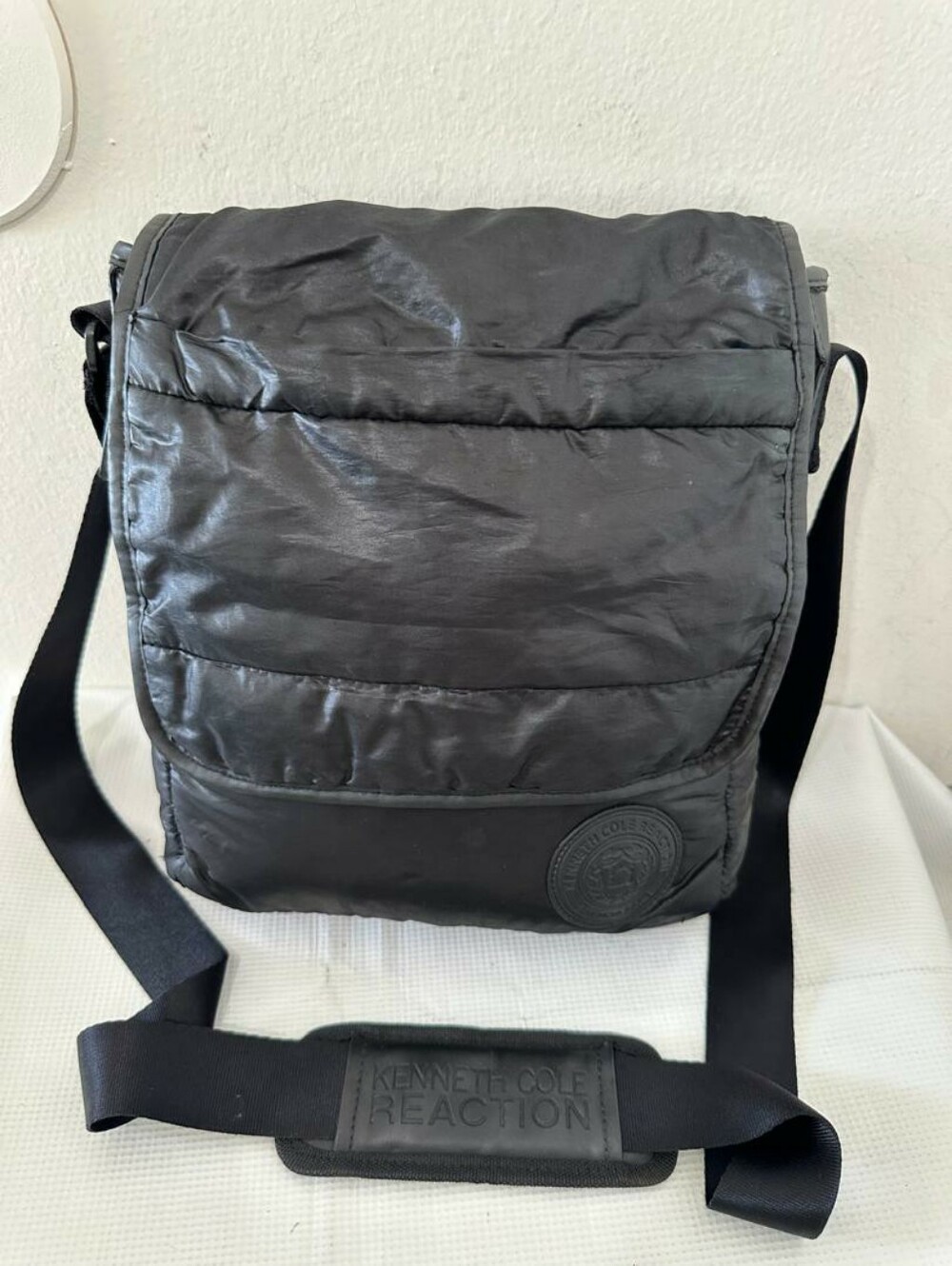 Kenneth Cole Reaction Black Quilted Puffer Crossbody Messenger Bag